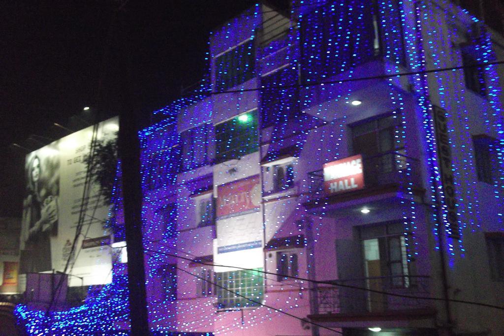 Megacity Inn Calcutá Exterior foto